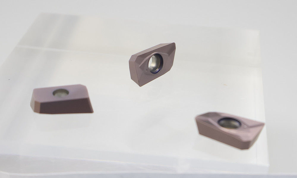 APMT1604PDER-FM パラレログラムインデックス可能な超硬フライスインサート 超硬フライスカッター 超硬インサート CNCフライスインサート