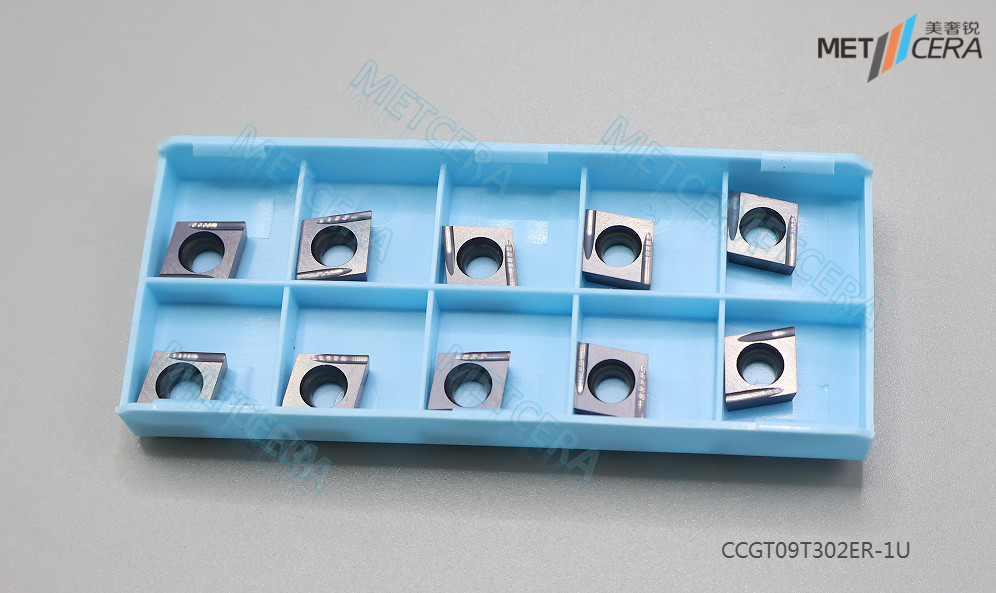 カービッド回転挿入 ダイヤモンド 80° ポジティブなカービッド挿入 CCGT09T302 ツールホルダーを回転するための掘削挿入