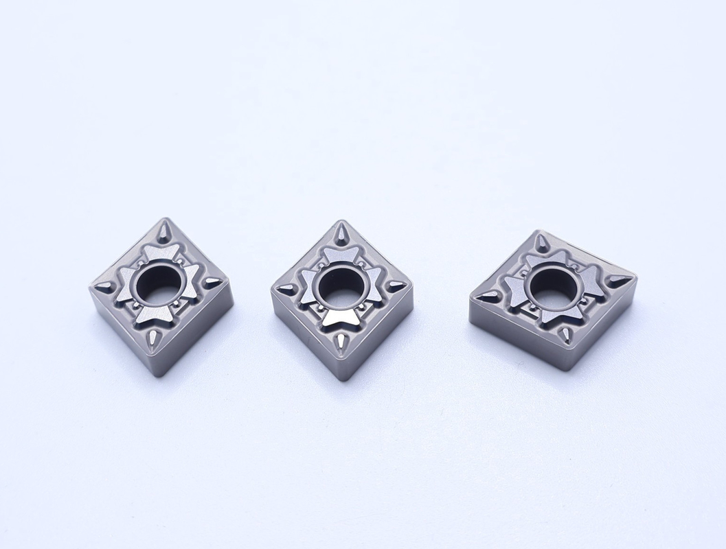 HRA92.5 硬さ CNMG120408-FQ 外部回転式CNC回転機 挿入品 MC3015 塗布されていないセルメット挿入品