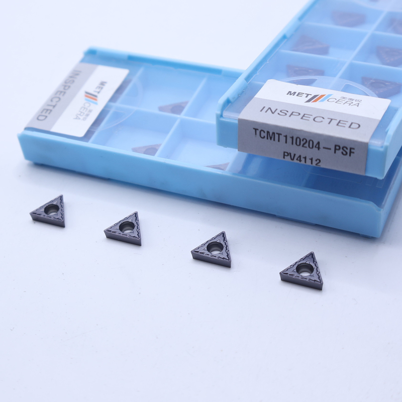 TCMT110204 内部回転用のウルガムカービッド挿入物 PVD コーティングされたPSF 仕上げチップブレーカー グレー色合金鋼製工品