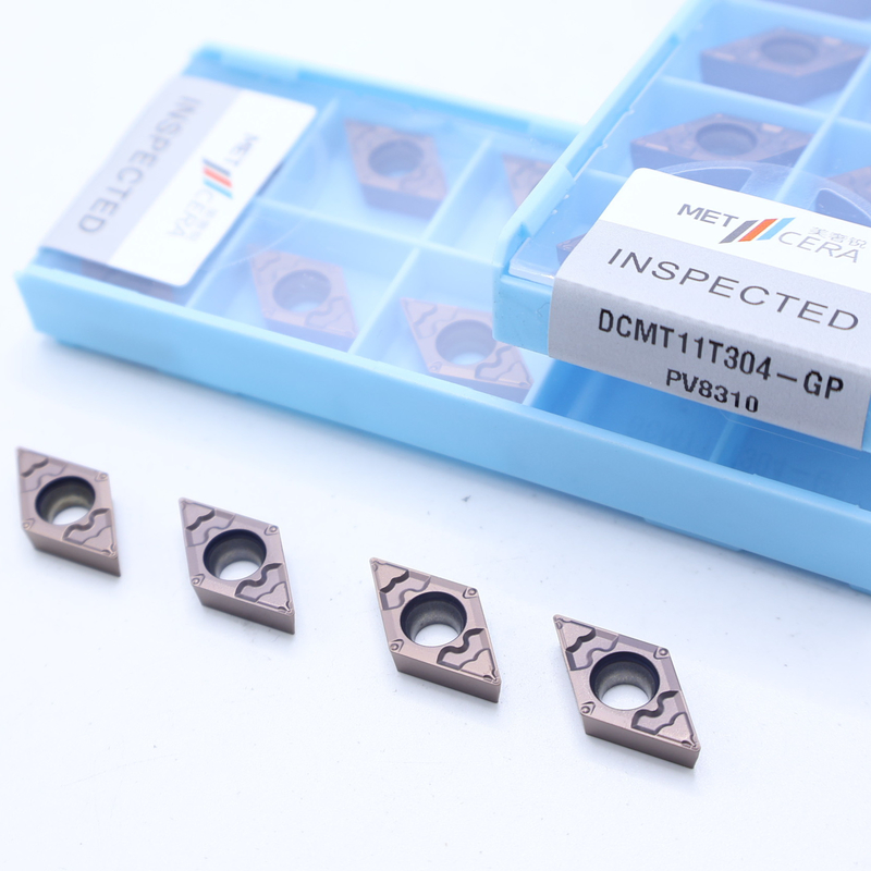 DCMT070204 DCMT11T304 カービッド回転挿入物 GPチップブレーカーで外側および内側回転のために塗装されたPVD