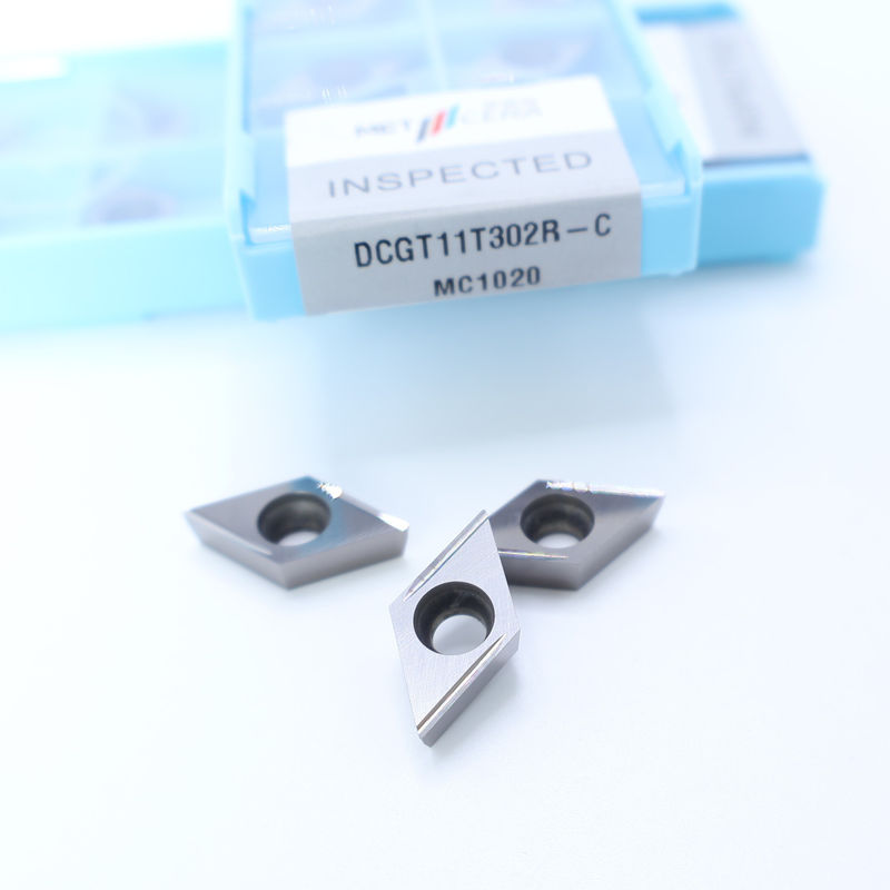 サーメットCNCターニングインセット DCGT07 DCGT11 C 仕上げチップブレーカー 金属材料 高耐磨性 利点