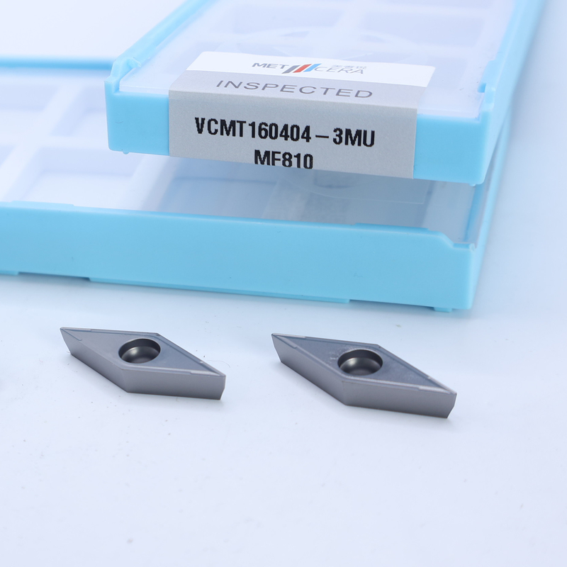 外部と内部のターニングカービッド挿入 VCMT11 VCMT16 3MU半完成チップブレーカーを持つポジティブなCNC挿入